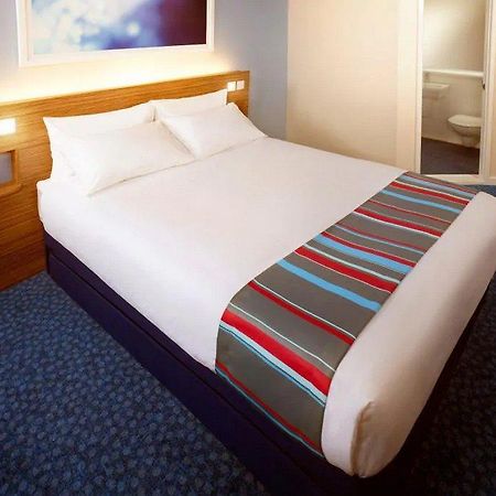 Travelodge Dundee Strathmore Avenue Dış mekan fotoğraf