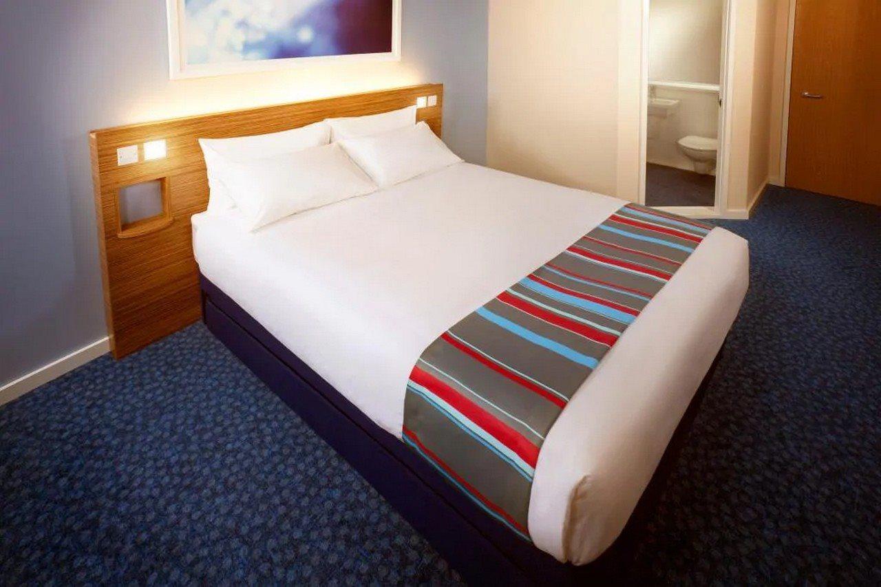 Travelodge Dundee Strathmore Avenue Dış mekan fotoğraf