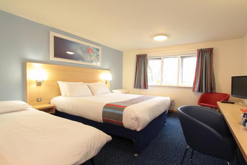 Travelodge Dundee Strathmore Avenue Dış mekan fotoğraf